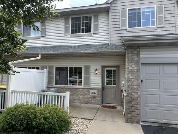 7817 W 145th Street , Savage, MN 55378
