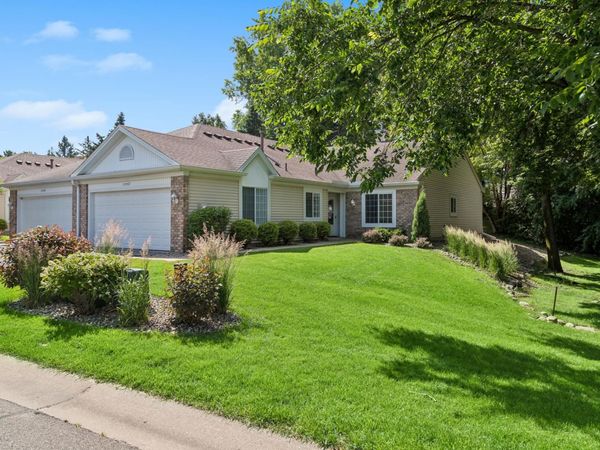 10957 Lexington Drive, Eden Prairie, MN 55344