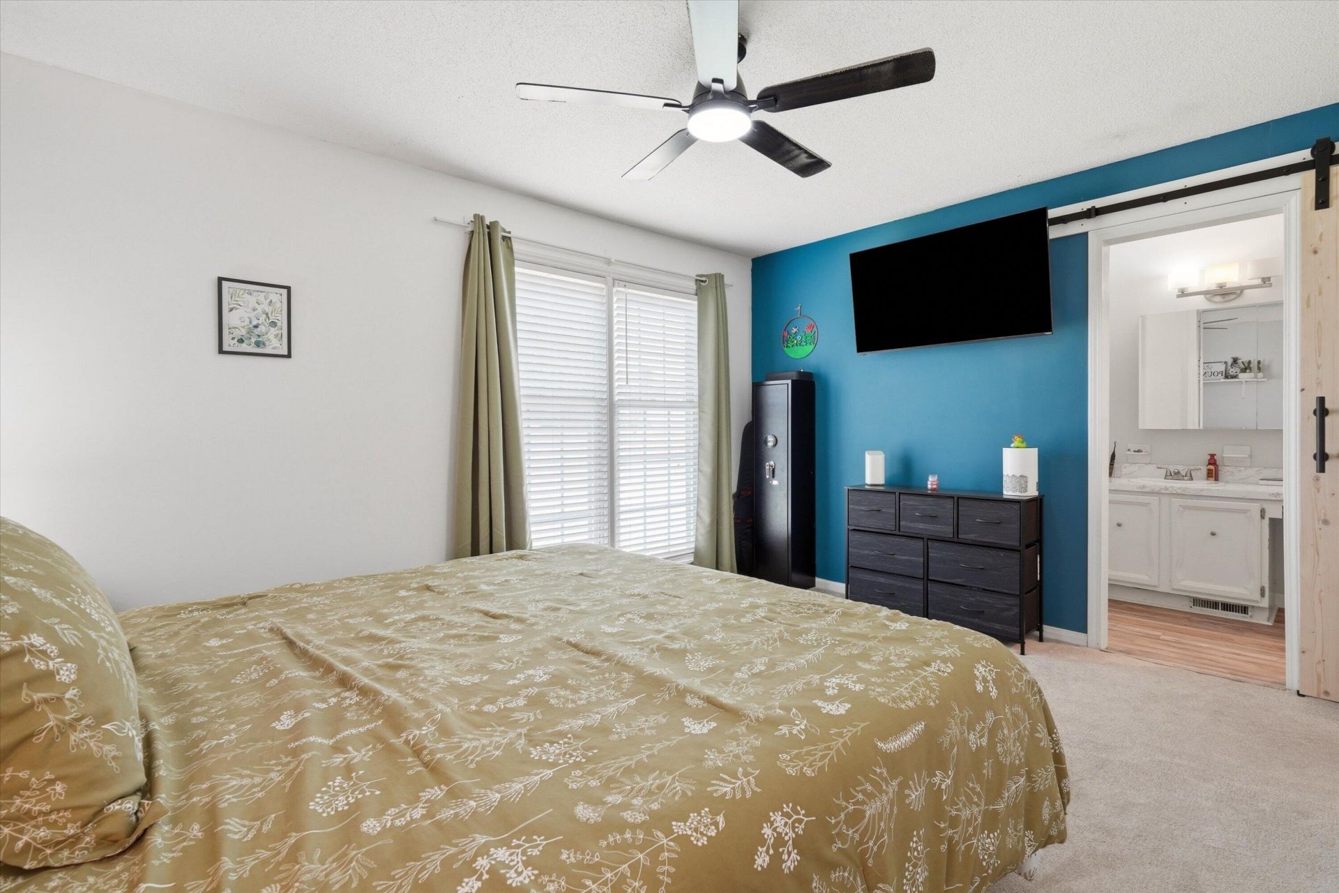 118 Milton Drive Photo 15