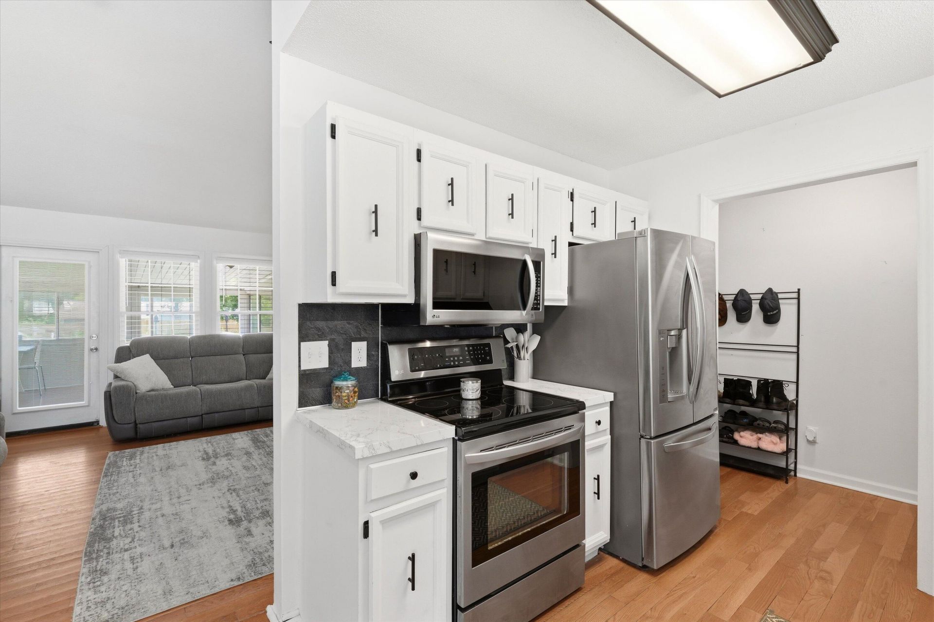 118 Milton Drive Photo 6