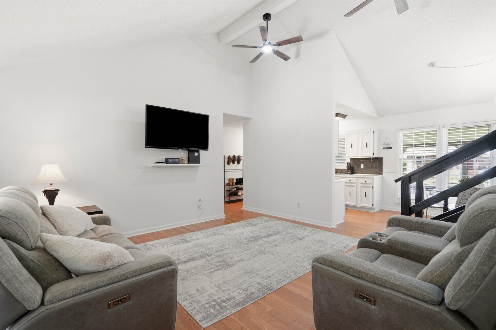118 Milton Drive Photo 9