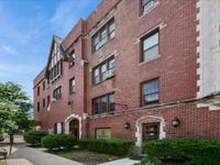 1103 Holly Court, Oak Park, IL 60301 primary photo