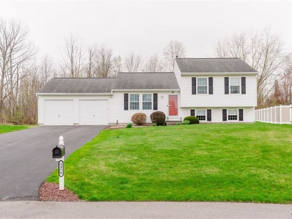 5976 Arentine Way, Cicero, NY 13039
