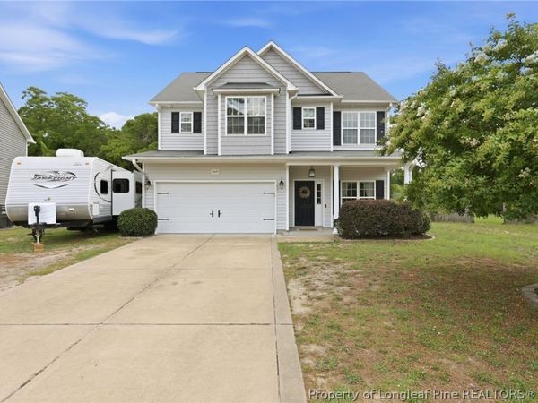 5820 Crepe Myrtle Drive, Hope Mills, NC 28348