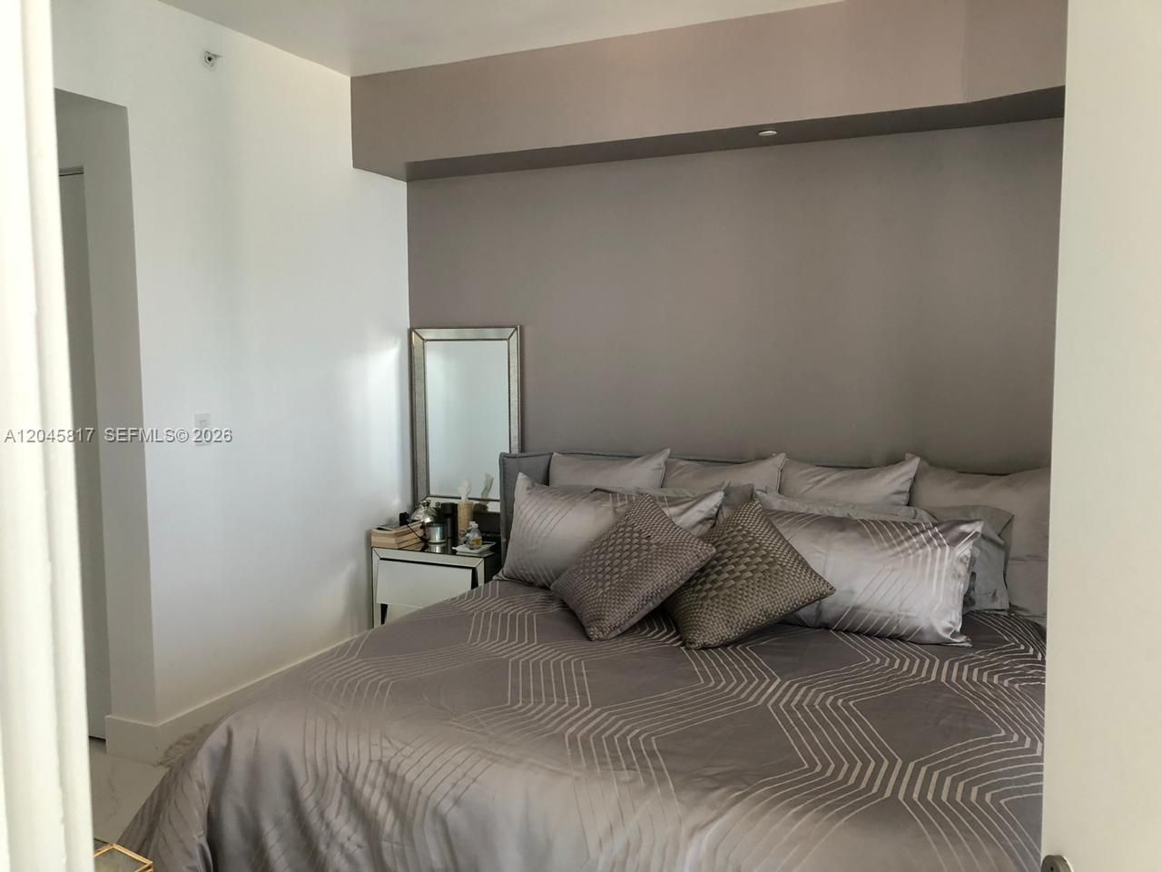 1300 S Miami Ave , Unit 3703, Miami, FL 33130 Photo