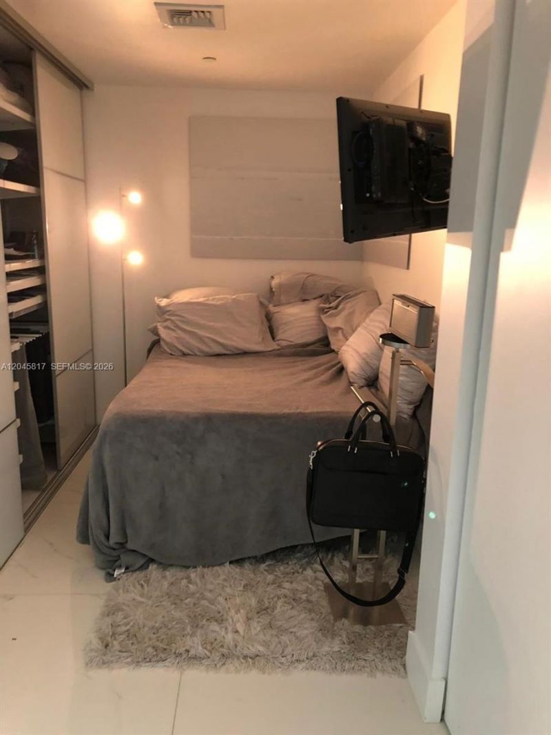 1300 S Miami Ave , Unit 3703, Miami, FL 33130 Photo