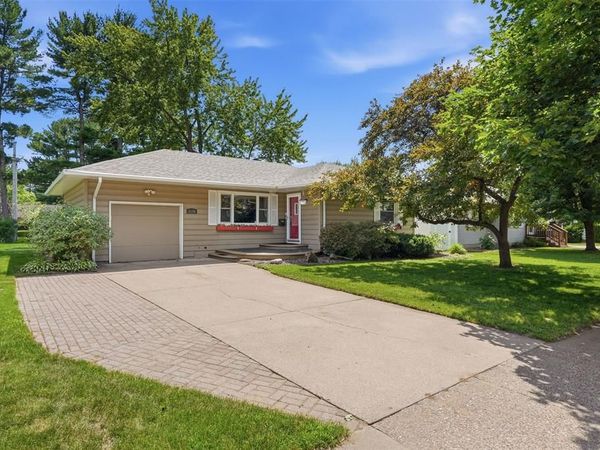 2129 E Lexington Boulevard, Eau Claire, WI 54701