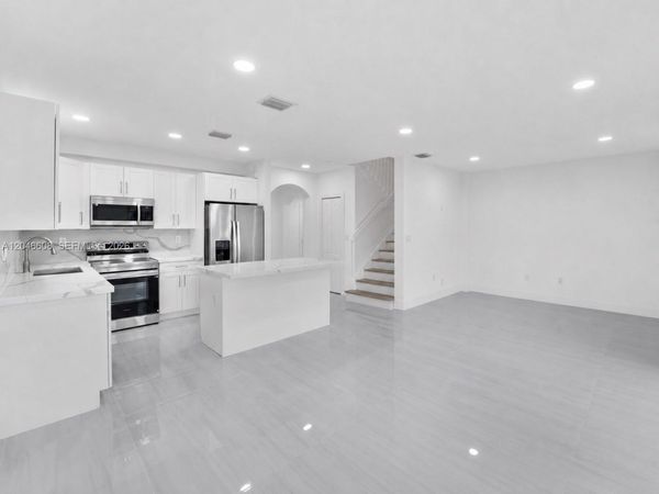 2802 SW 128th Way , Miramar, FL 33027