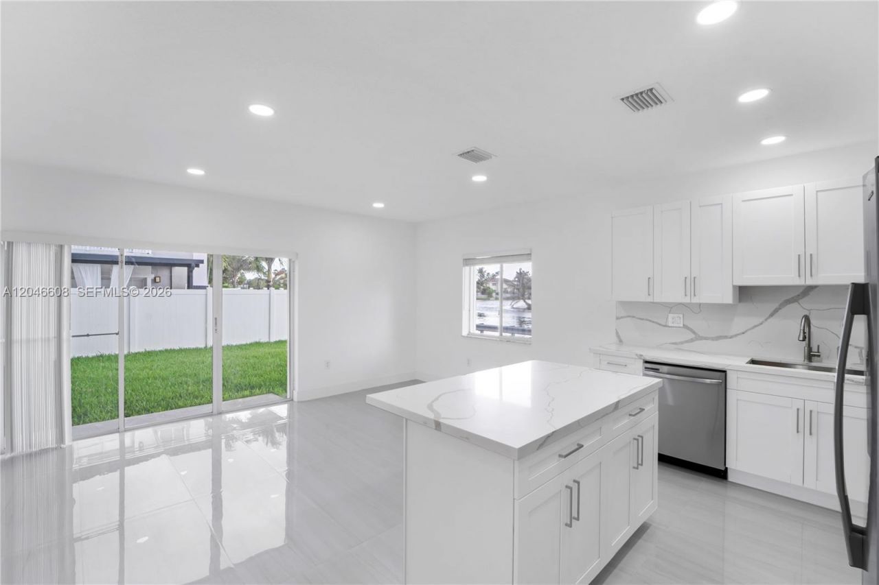 2802 SW 128th Way, Unit B, Miramar, FL 33027 Photo