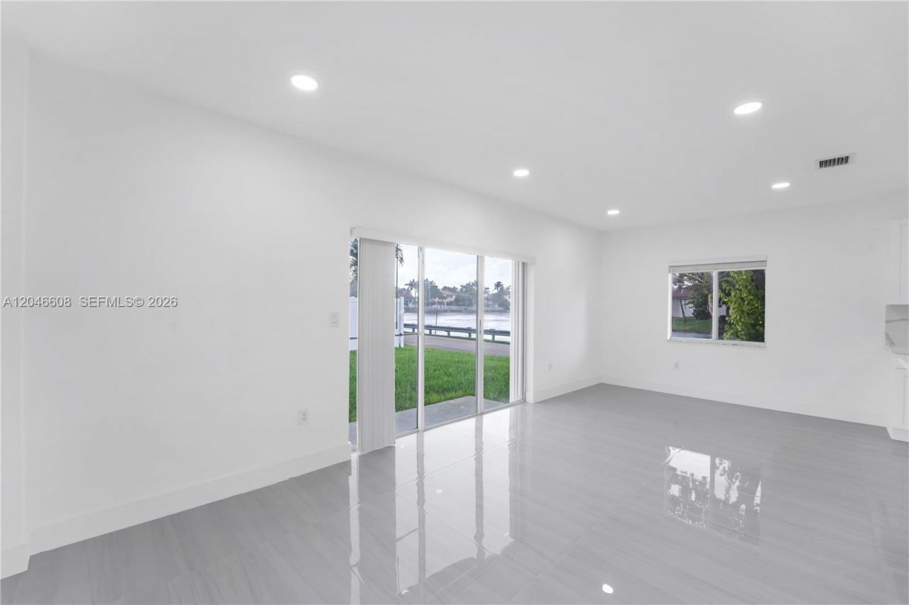 2802 SW 128th Way, Unit B, Miramar, FL 33027 Photo