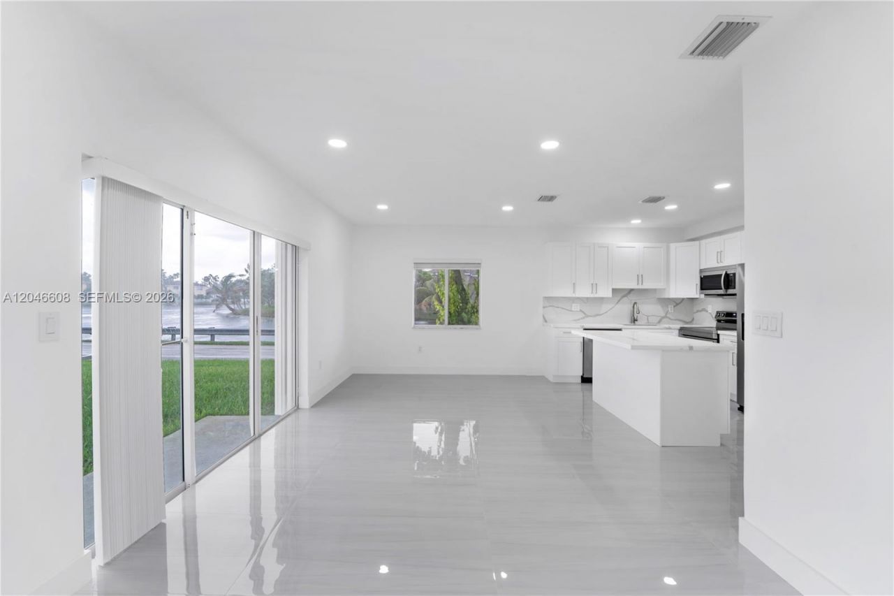 2802 SW 128th Way, Unit B, Miramar, FL 33027 Photo