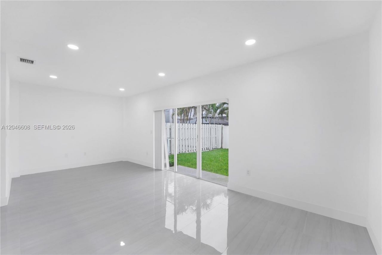 2802 SW 128th Way, Unit B, Miramar, FL 33027 Photo
