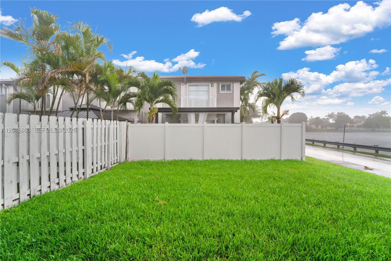2802 SW 128th Way, Unit B, Miramar, FL 33027 Photo