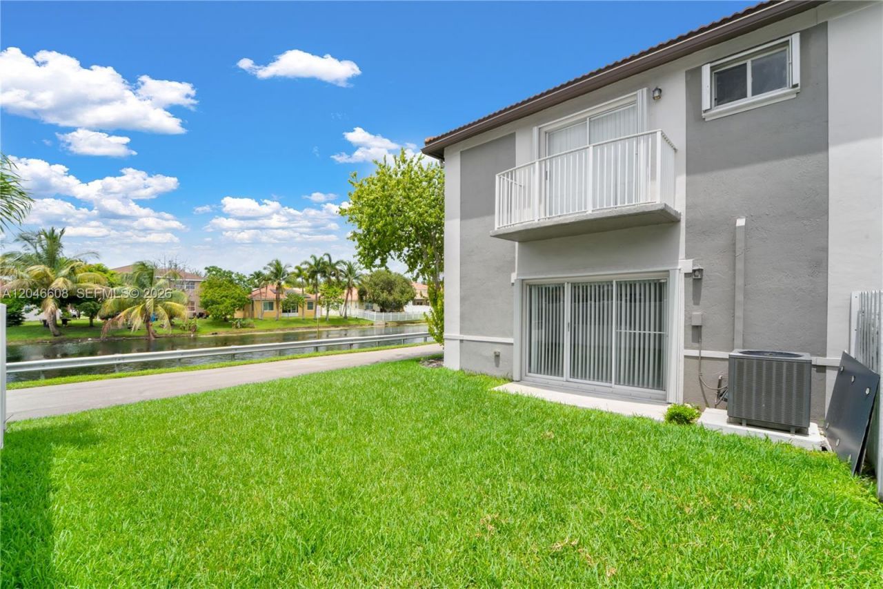 2802 SW 128th Way, Unit B, Miramar, FL 33027 Photo