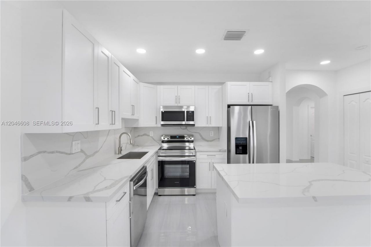 2802 SW 128th Way, Unit B, Miramar, FL 33027 Photo