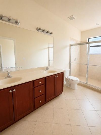 8879 SW 227th Ter , Cutler Bay, FL 33190 Photo