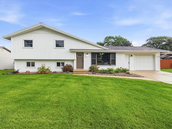 2077 TRUE LANE, Green Bay, WI 54313