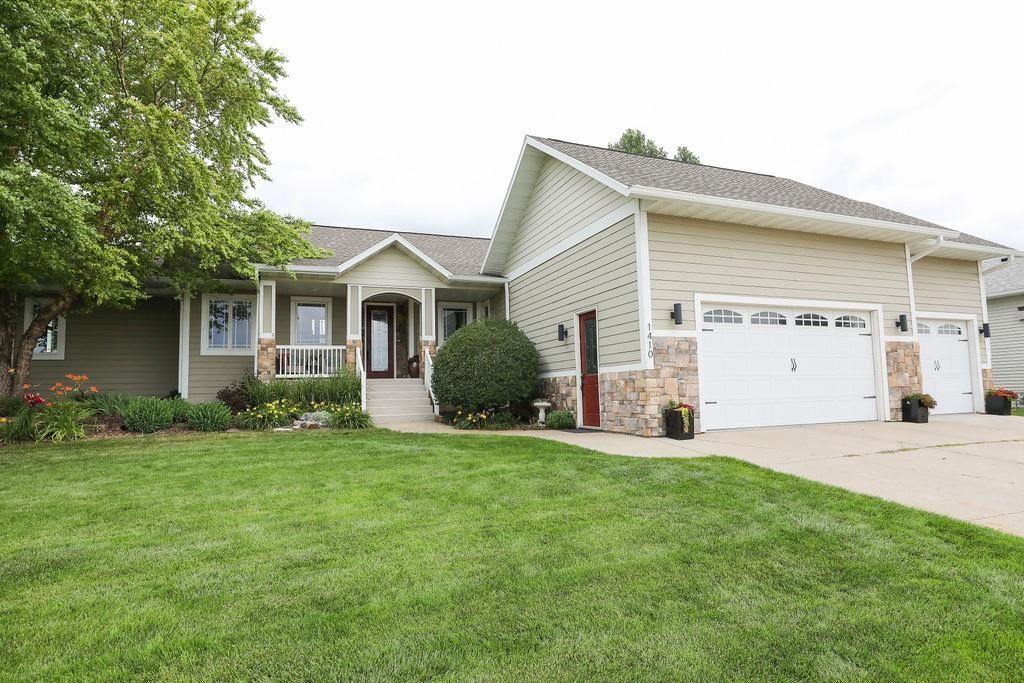 1410 35th Street, Spirit Lake, IA 51360 Main Photo