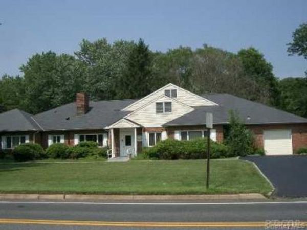 380 Park Avenue, Huntington, NY 11743