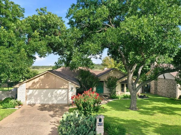 266 Turkey RUN, Meadowlakes, TX 78654