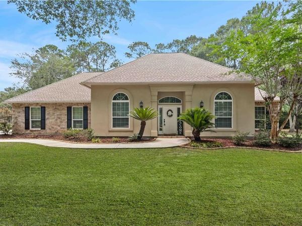 61489 QUEEN ANNE Drive, Lacombe, LA 70445