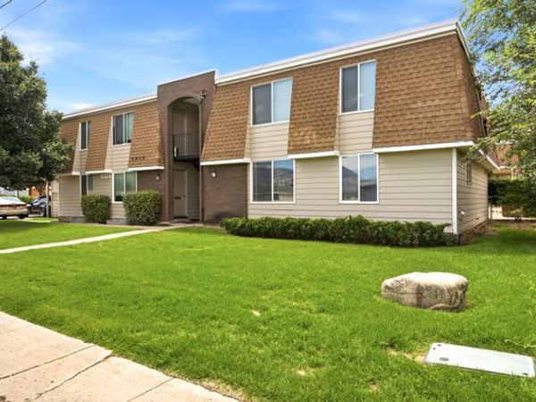 445 W 4900 S, Unit 2, Washington Terrace, UT 84405