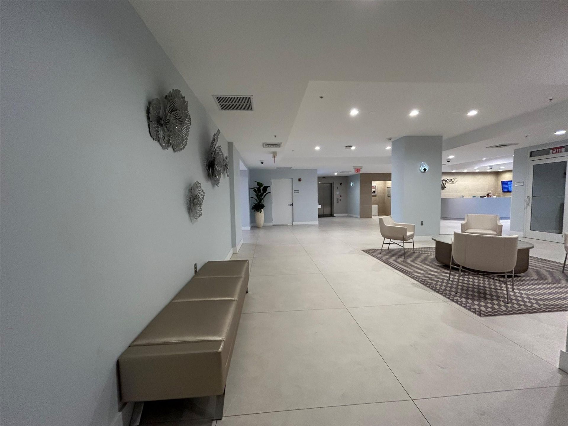 704 N Ocean Boulevard, Unit 504, Pompano Beach, FL 33062 Photo