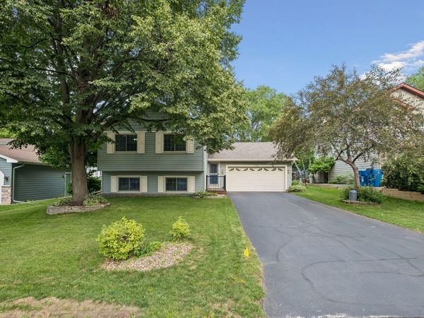 4284 Eagle Crest Drive, Eagan, MN 55122