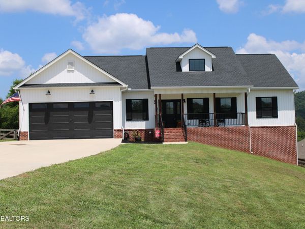 5153 Candlewood Court, Maryville, TN 37804