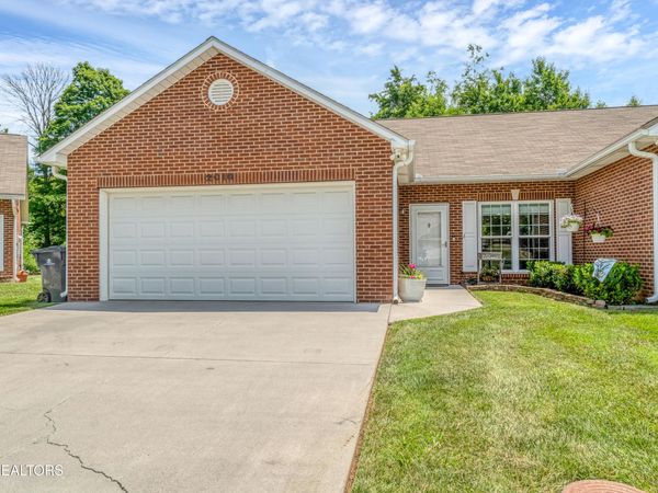 2010 Misty Glen Lane, Knoxville, TN 37909