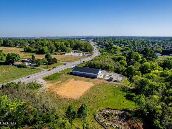 2054 U.S. 411, Maryville, TN 37801