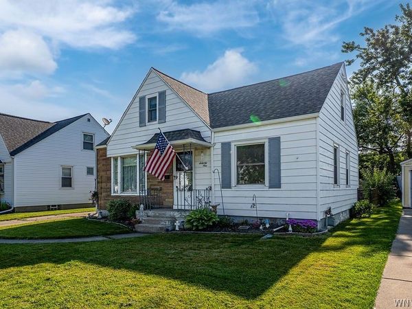 71 Wrexham Court N, Tonawanda, NY 14150
