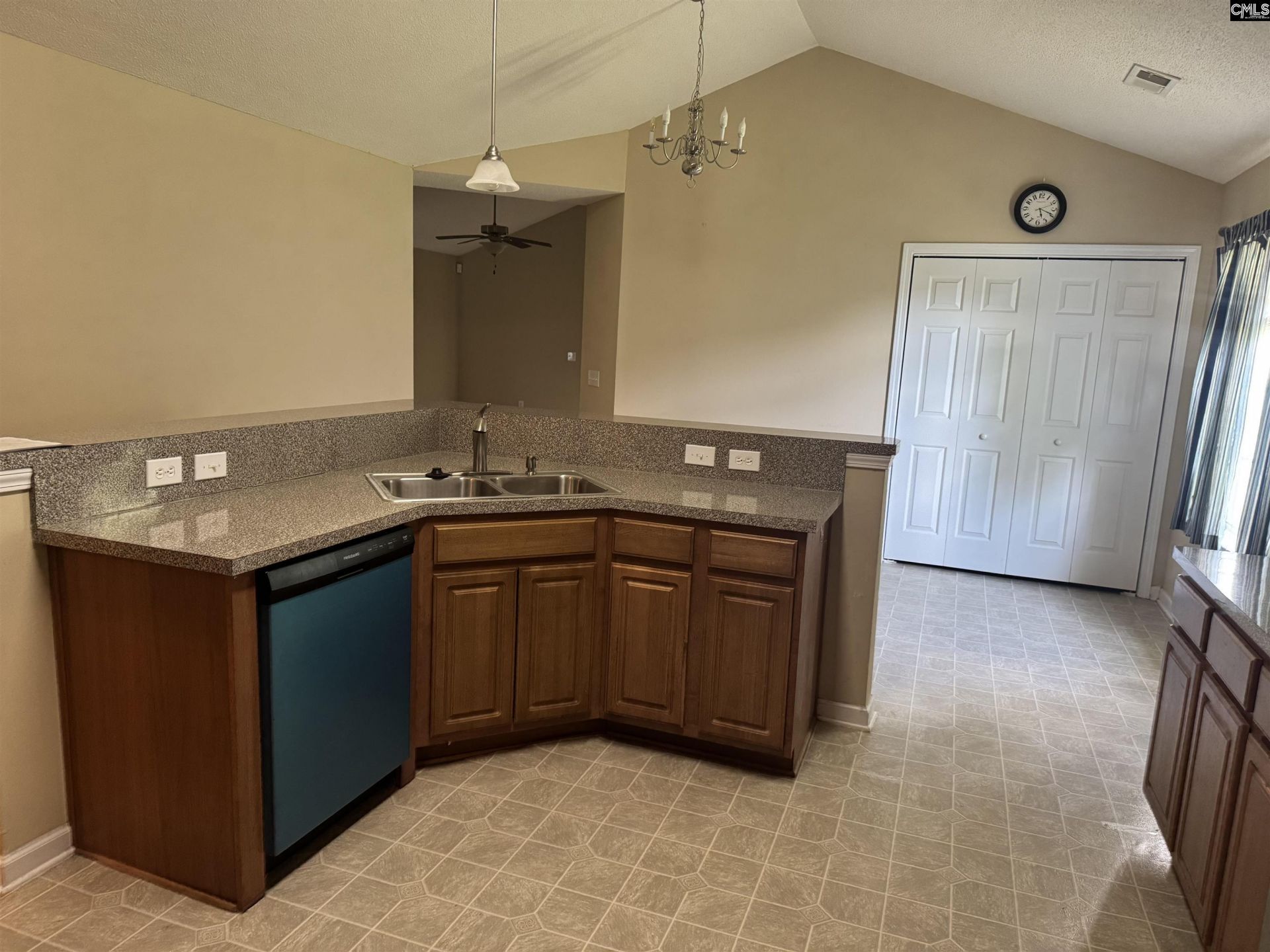 843 Killian Station Drive  Photo 5
