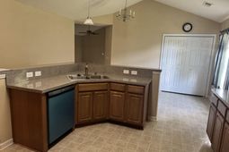 843 Killian Station Drive  photo 4