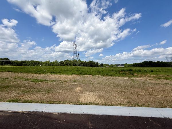 8 Fawn Meadows , Unit 8, Clarksville, TN 37043