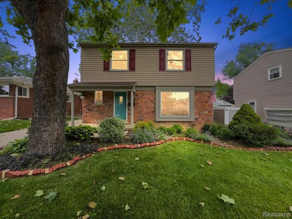 754 W Baker Avenue, Clawson, MI 48017