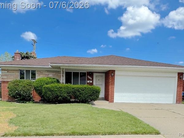 24742 BLACKMAR Avenue, Warren, MI 48091