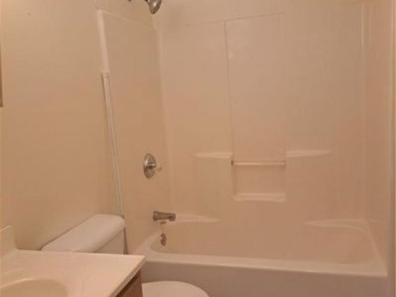 6 Sunrise Drive, Unit E, Cambridge, OH 43725 Photo 16