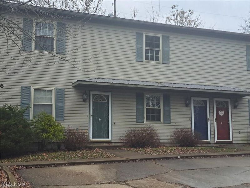 6 Sunrise Drive, Unit E, Cambridge, OH 43725 Photo 2