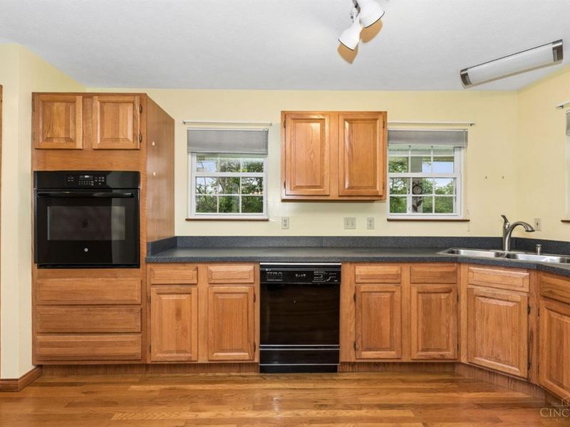 11819 Cloverlick Drive, Clark Twp, OH 45106 Photo 13