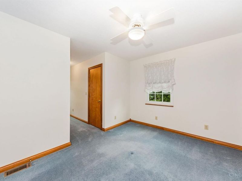11819 Cloverlick Drive, Clark Twp, OH 45106 Photo 27