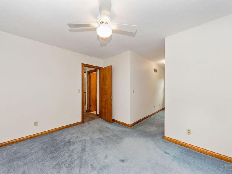 11819 Cloverlick Drive, Clark Twp, OH 45106 Photo 28