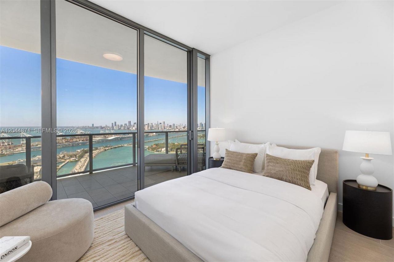 501 West Ave , Unit 4102, Miami Beach, FL 33139 Photo