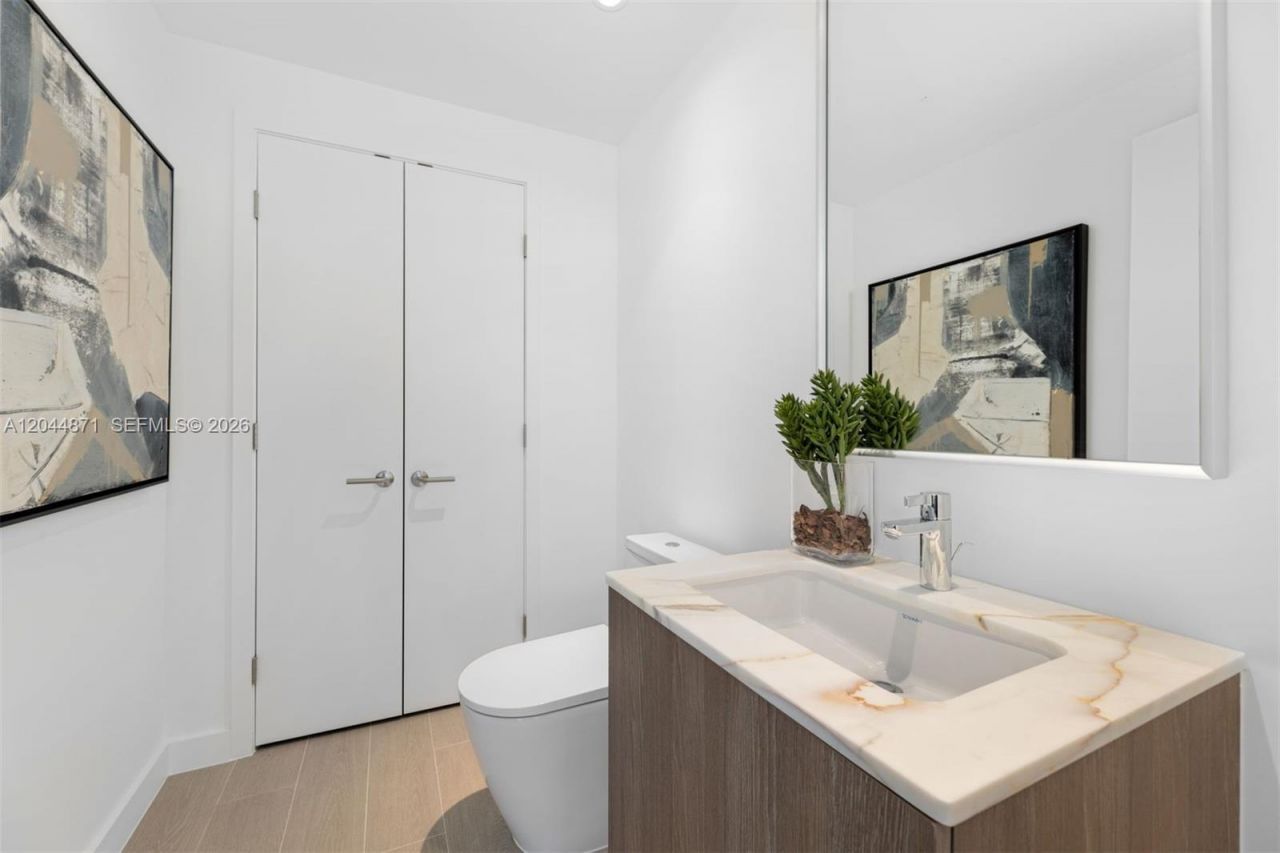 501 West Ave , Unit 4102, Miami Beach, FL 33139 Photo
