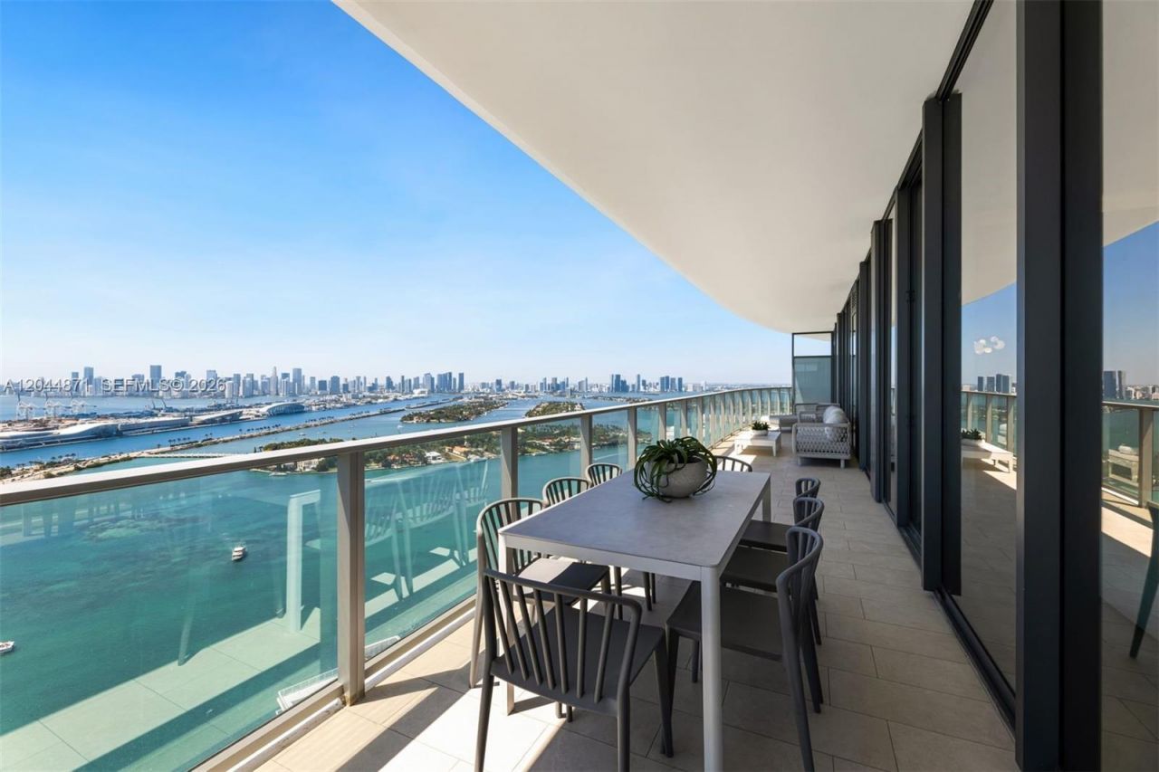 501 West Ave , Unit 4102, Miami Beach, FL 33139 Photo