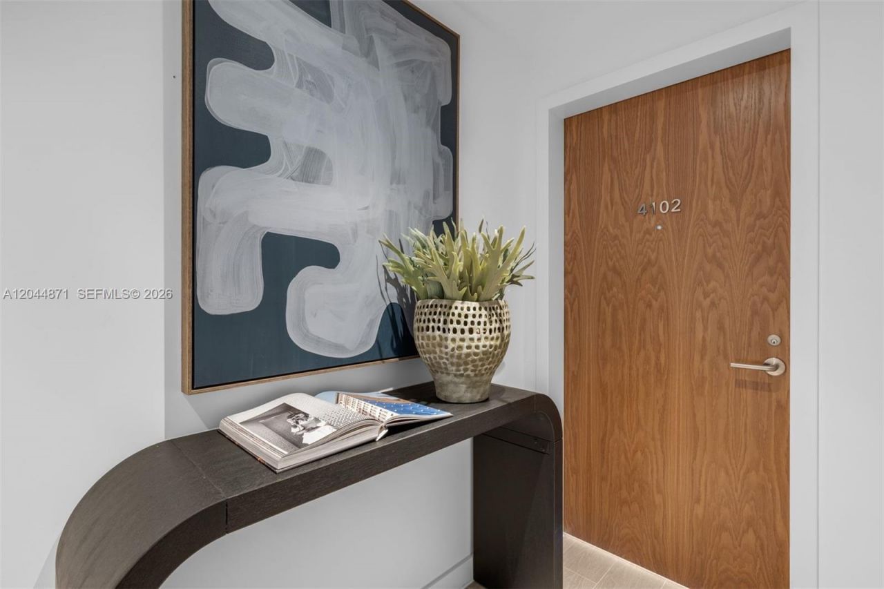 501 West Ave , Unit 4102, Miami Beach, FL 33139 Photo