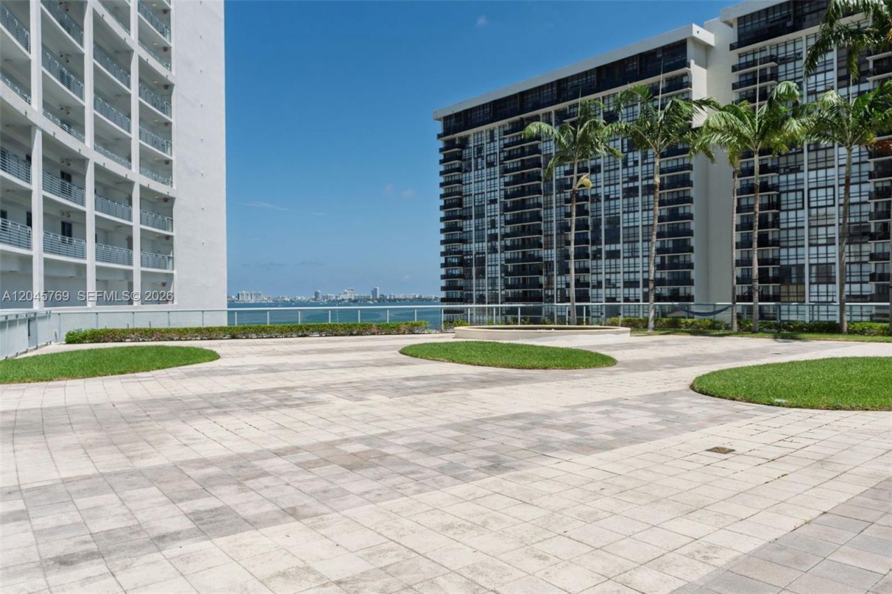 601 NE 36th St, Unit 3112, Miami, FL 33137 Photo