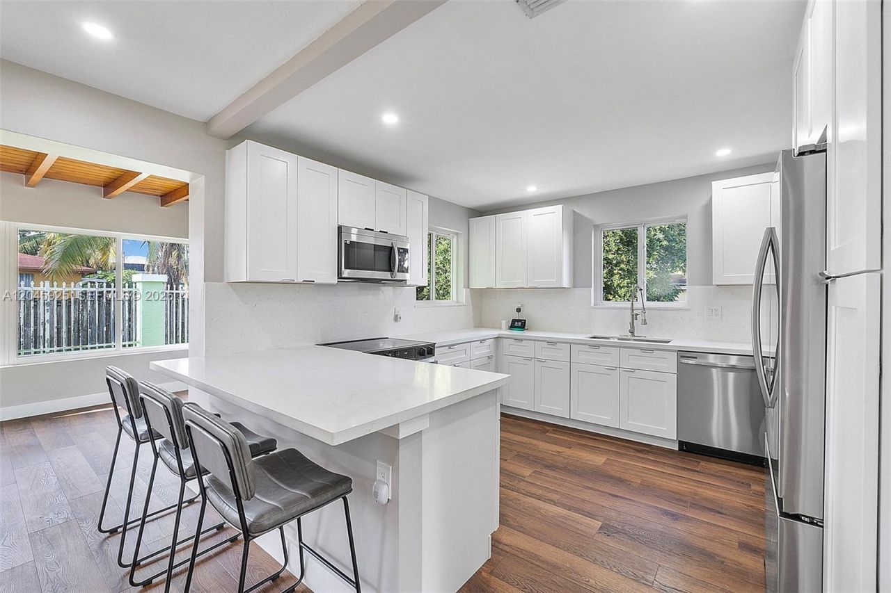2230 Atlanta St , Unit ., Hollywood, FL 33020 Photo