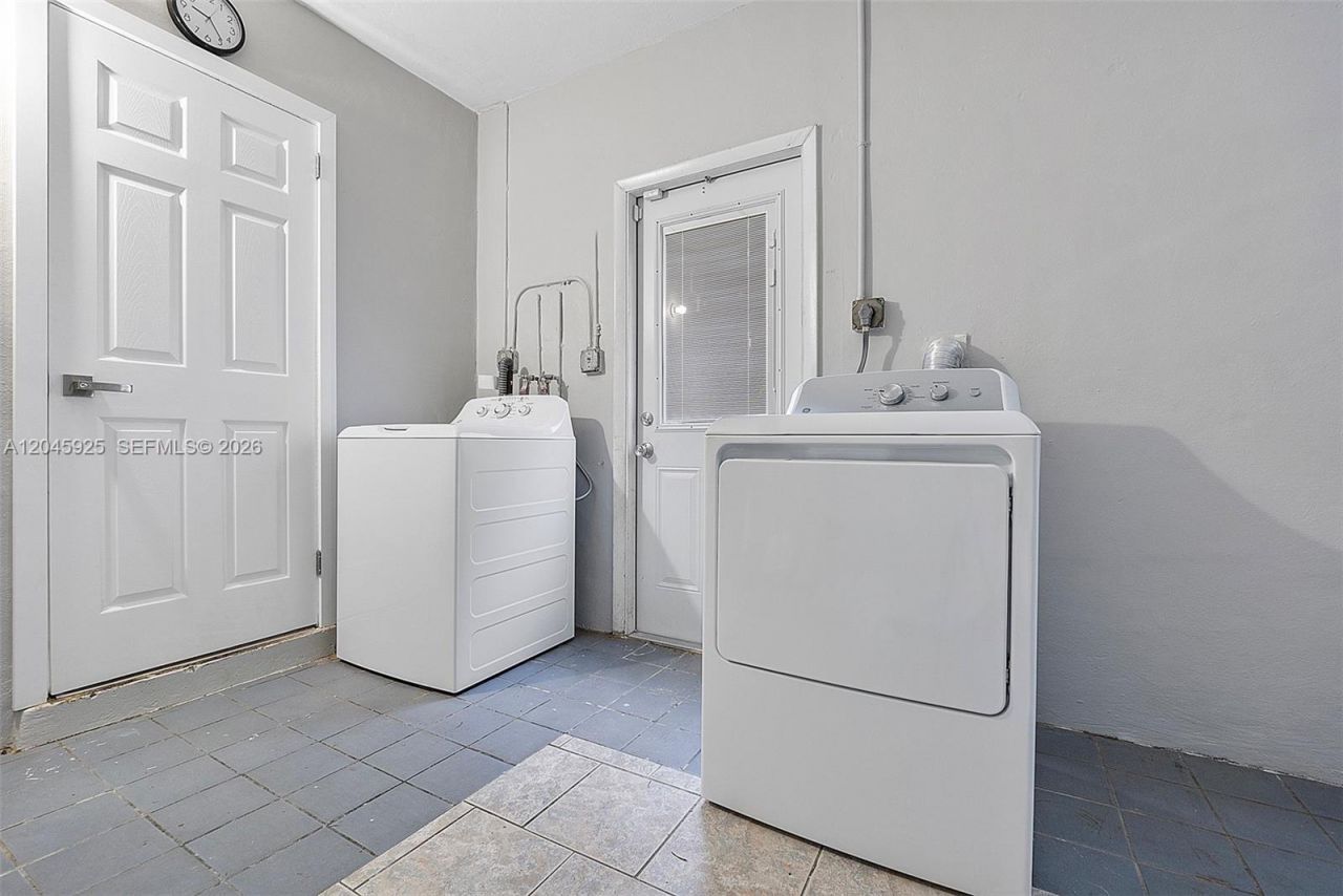 2230 Atlanta St , Unit ., Hollywood, FL 33020 Photo