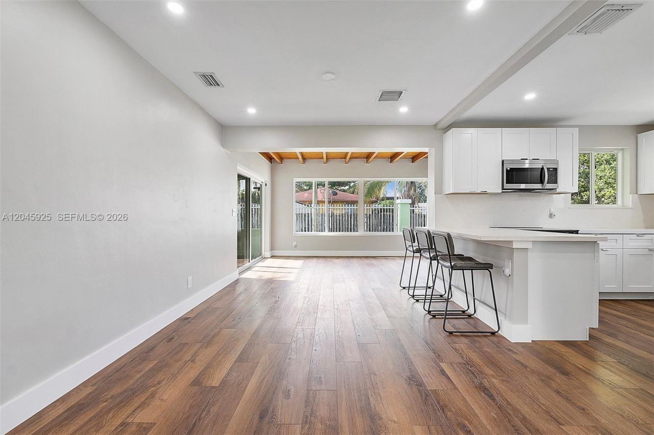 2230 Atlanta St , Unit ., Hollywood, FL 33020 Photo